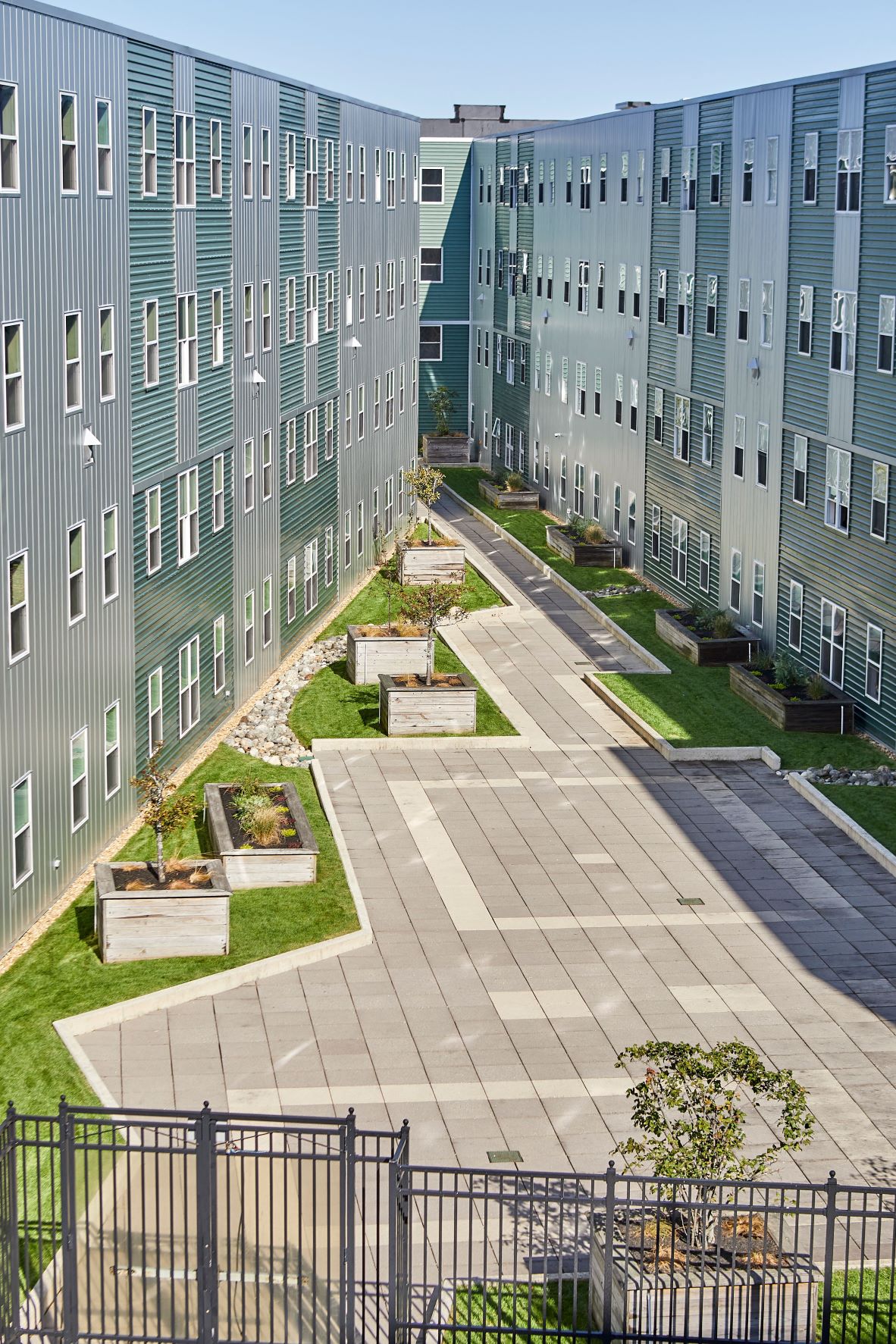 132 Marginal Way The Linden Apartment 408 *Top Floor* Portland